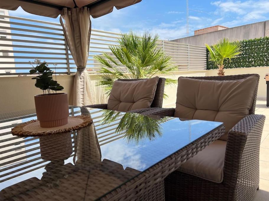 Piso Con Terraza A 5 Min Del Mar Leilighet Alcanar Eksteriør bilde